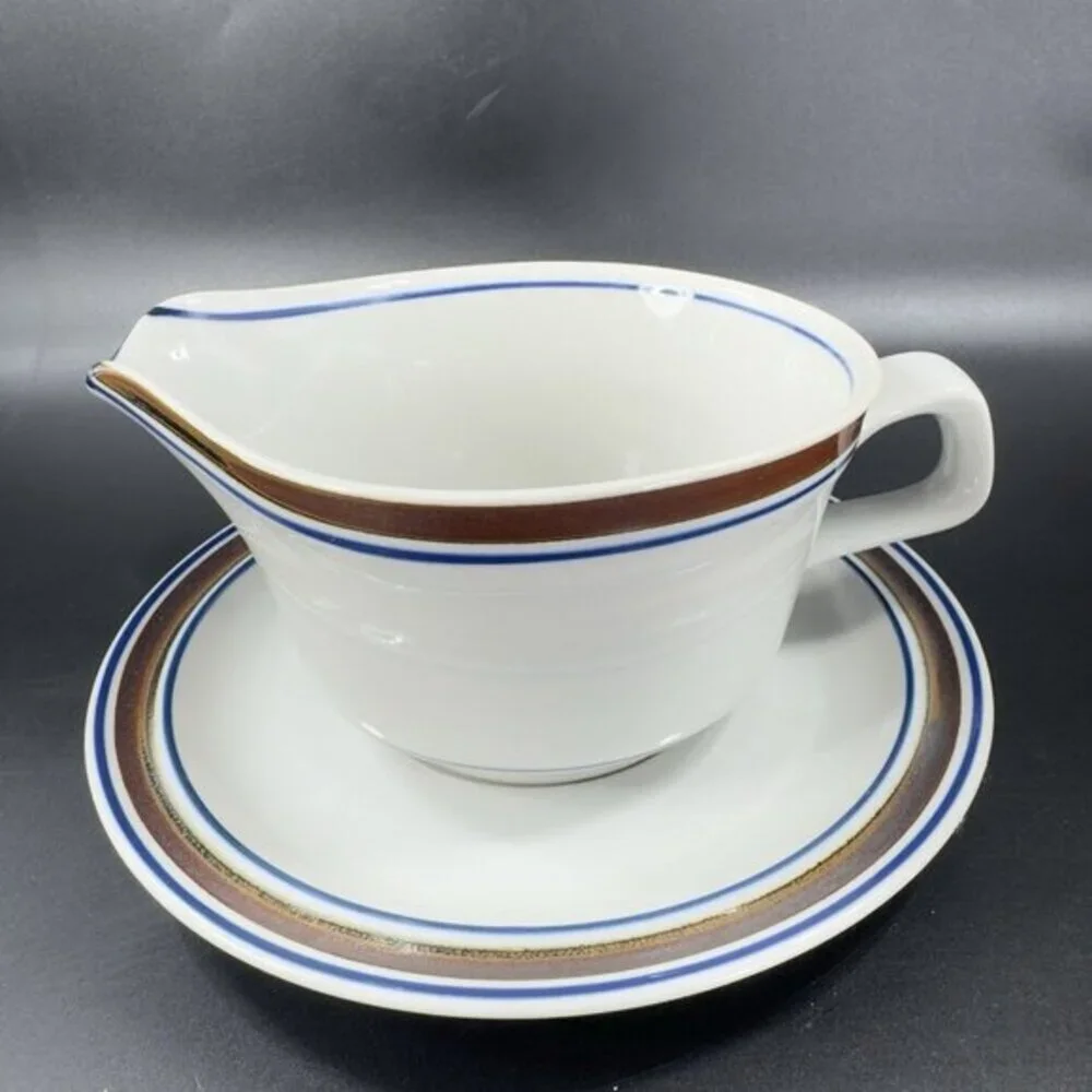 Vintage Salem Pottery Stoneware Sauce Dish With‎ Under plate Gravy Boat Set VTG